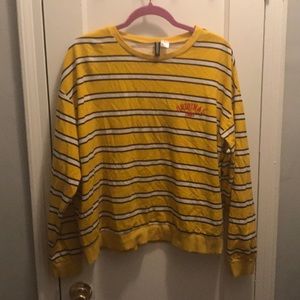 H&M long sleeved shirt🖤💛